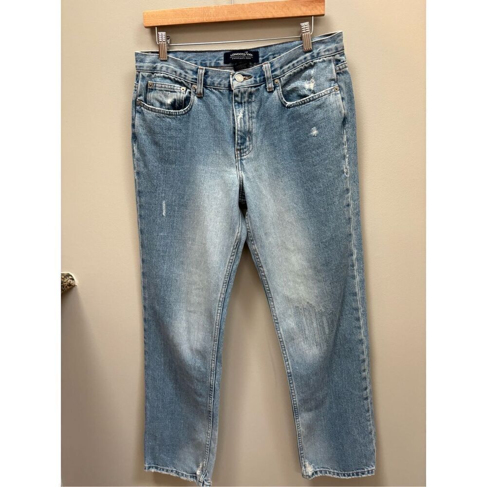 London fog 12 light wash distressed straight cut baggy Mom jeans no stretch ￼